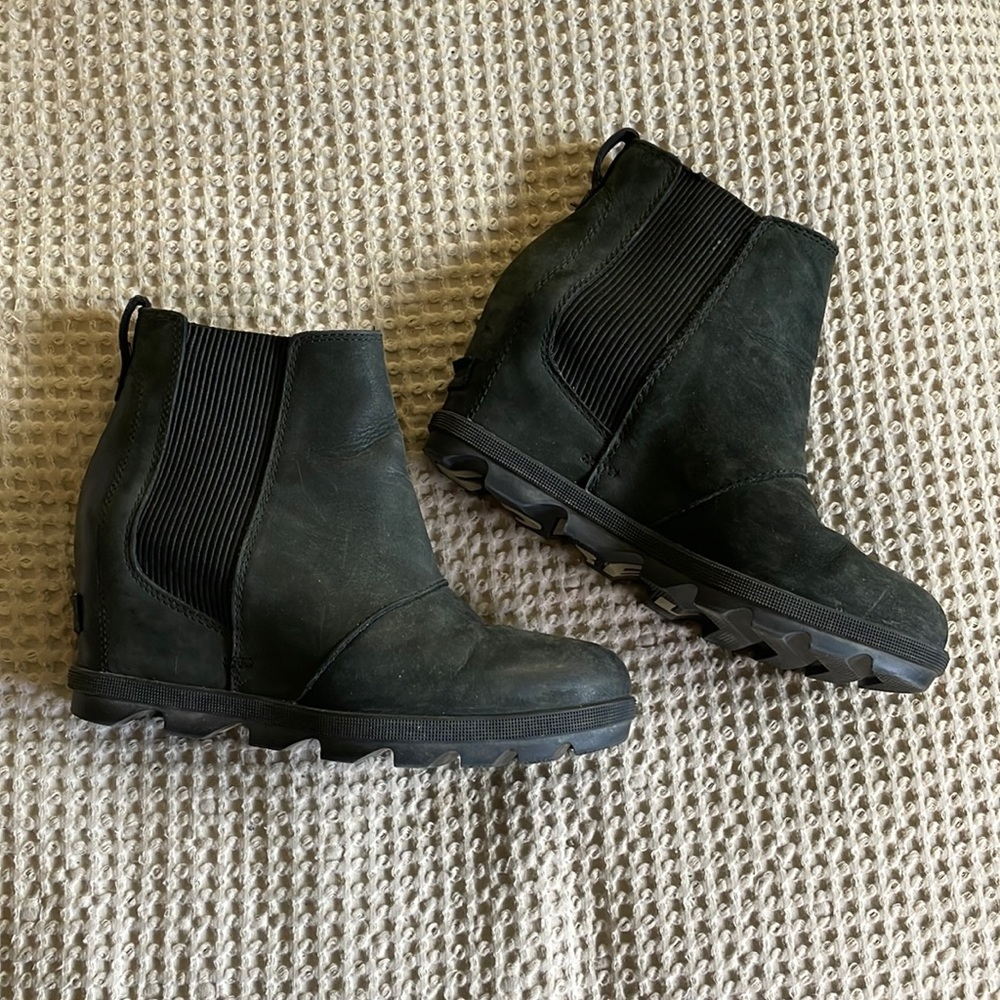 Sorel Joan of artic wedges suede black